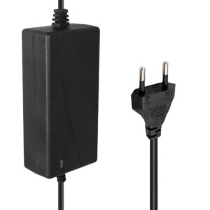 Powermaster 34.ma.0001 12 Volt - 3 Amper 5.5*2.5 Uçlu Plasti̇k Kasa Masaüstü Adaptör